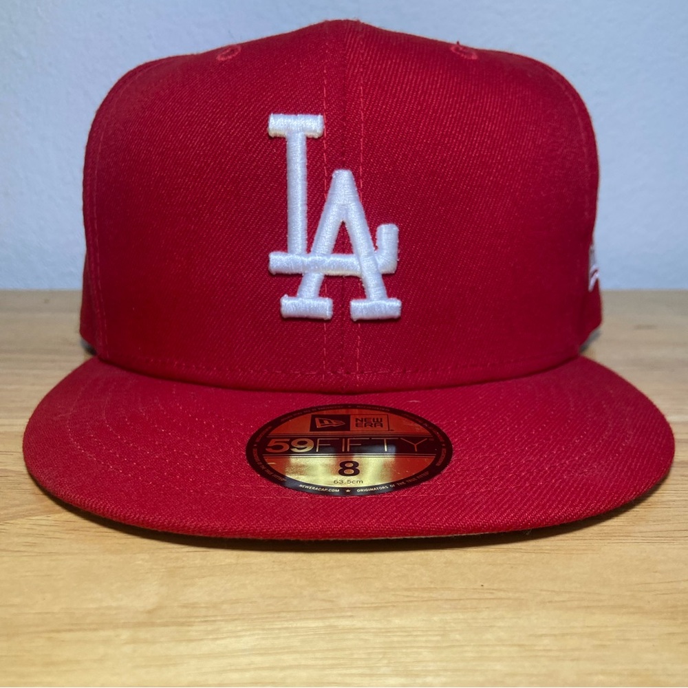 New Era Red Los Angeles Dodgers Hat / Scarlet Basic 59FIFTY Fitted